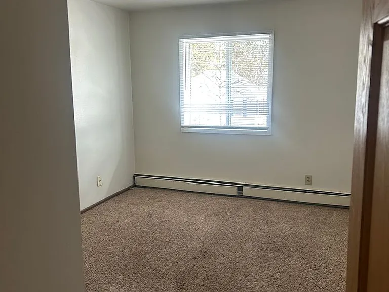 29 Alexander Ave — Photo 15