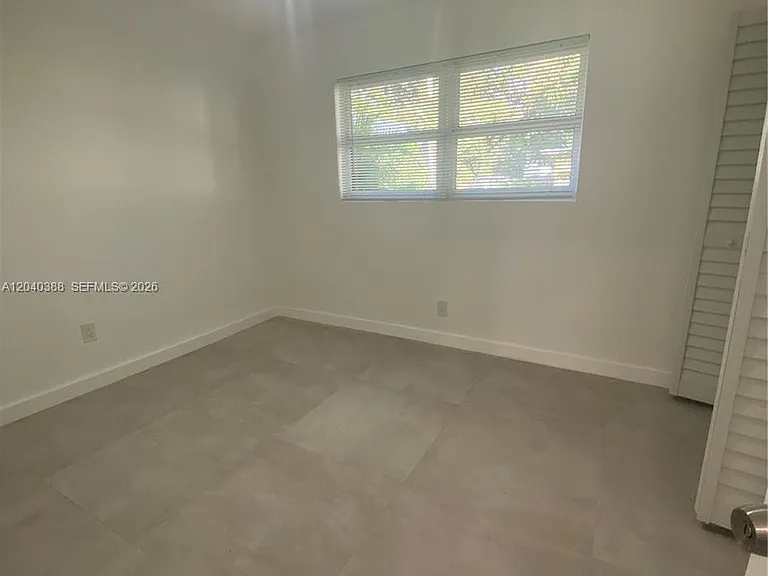 2011 NE 167th St #9 — Photo 17