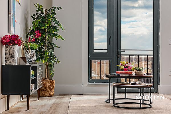 1st image of 1510 Gates Ave #1009