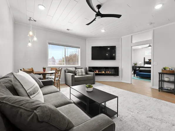 917 3rd St #12, Traverse City, MI 49684