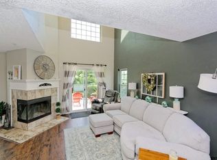 33 Malibu Hl, Rensselaer, NY 12144