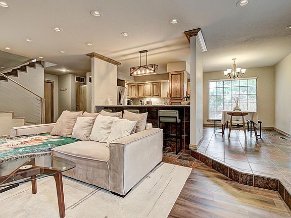 5th image of 2315 Homestead Rd #4