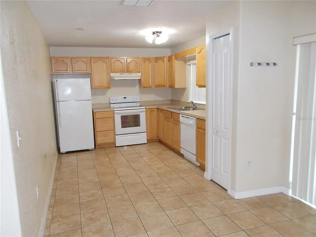 Building Photo - 111 Cassino Way
