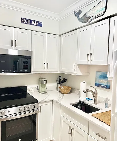 190 N Collier Blvd #J4 — Photo 6