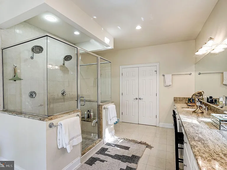 8105 Maya Ct — Photo 28