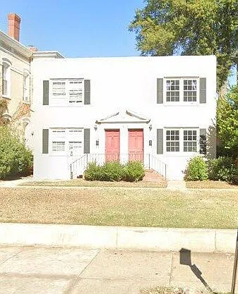 2602 Grove Ave Photo 1