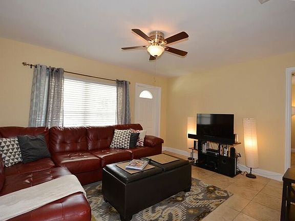3rd image of 220 NE 56th St