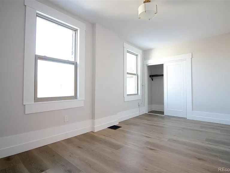 1544 N Downing St — Photo 42