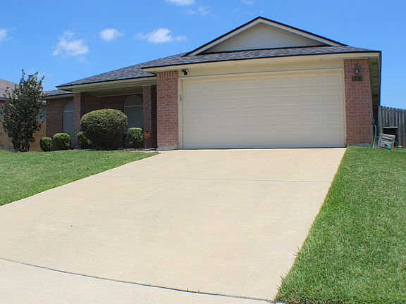 3rd image of 3503 Bugle Dr