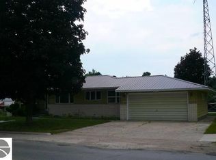 5546 Boardman Rd, South Boardman, MI 49680