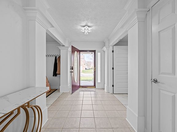 4th image of 11103 Bear Hollow Dr