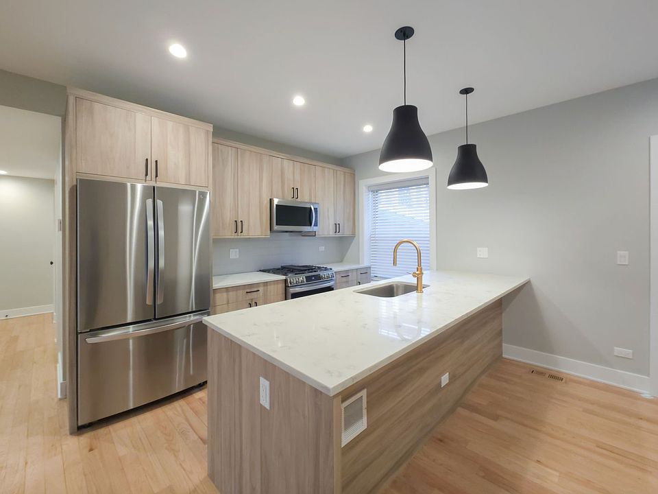 1st image of 2525 N Campbell Ave #2541