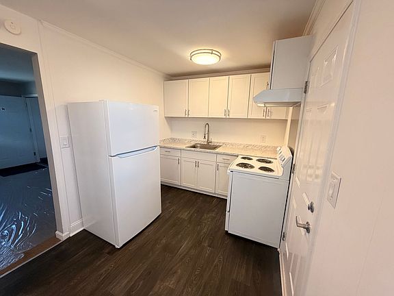4th image of 4124 Firwood Ln #4124