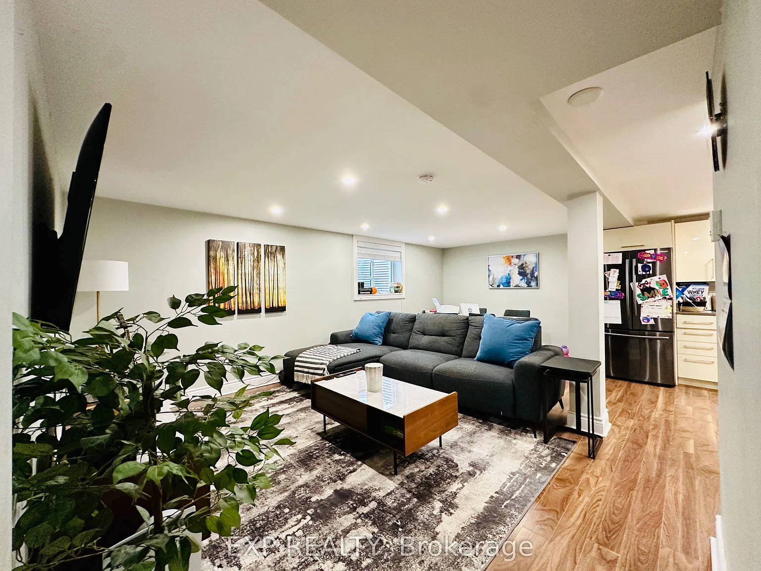 3 bed, $2,200 — Photo 4
