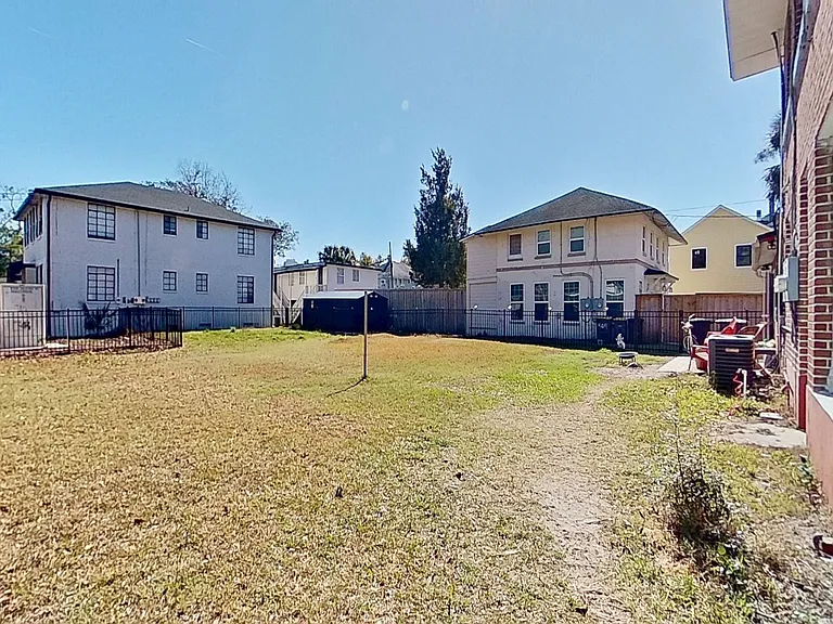 907 Copeland St — Photo 13
