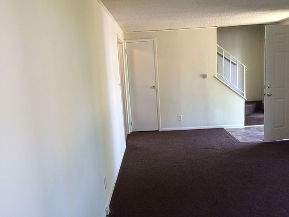 4th image of 3607 Green Ash Ct