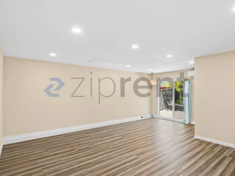 426 King Ave — Photo 17
