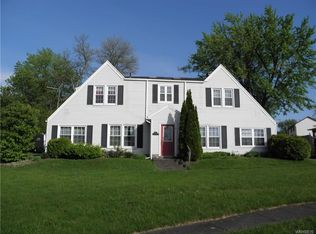 5209 East Pkwy, Hamburg, NY 14075