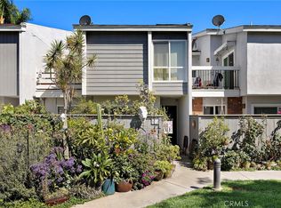 622 Whitney Way, Costa Mesa, CA 92626