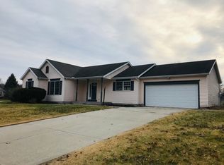 53864 Sunnybrook Ln, Elkhart, IN 46514