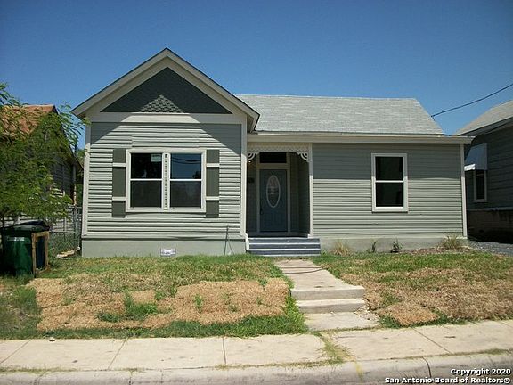 2nd image of 209 Idaho