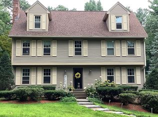 5 Oakwood Rd, Windham, NH 03087