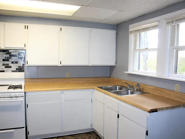 21 Inkster Ave #A — Photo 3