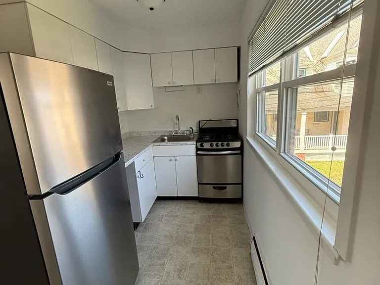 10 S Henry St #3 — Photo 12
