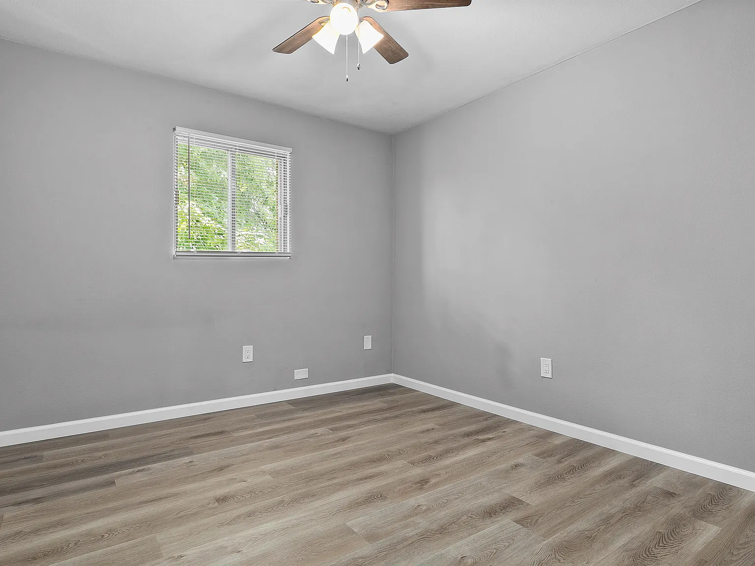 2 bed, 680 sqft, $1,050 — Photo 2