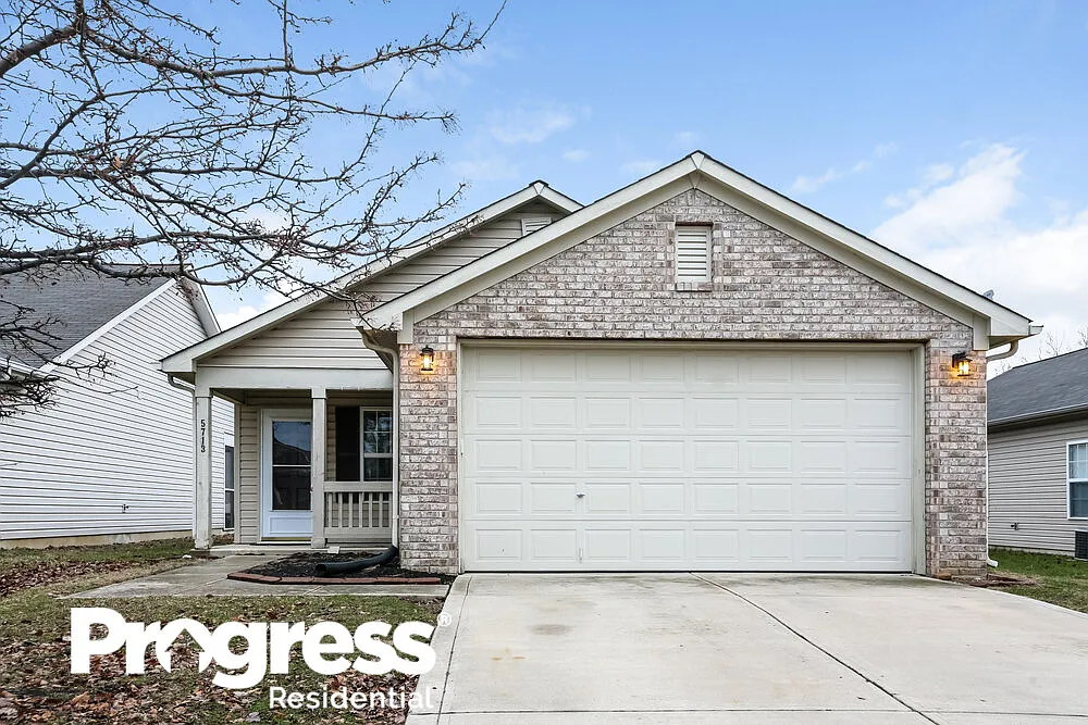 5713 Sweet River Dr photo 1