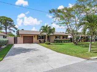 255 NW 6th St, Boca Raton, FL 33432
