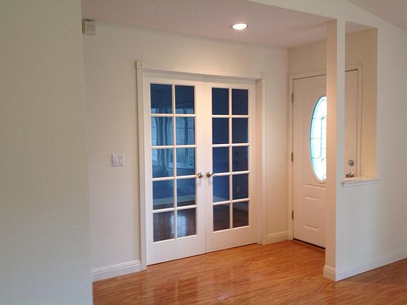 5th image of 1858 Oak Bluff Way