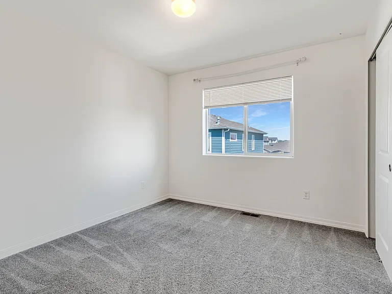 897 Technology Ct — Photo 18