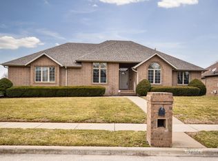 3255 S Linden Ave, Springfield, MO 65804