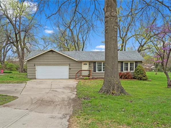 7808 E 87th St, Raytown, MO 64138