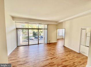 14424 Parkvale Rd APT 5, Rockville, MD 20853