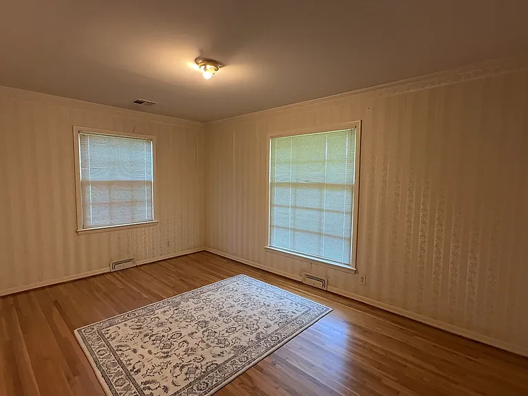 5443 S Marion Ave E — Photo 17