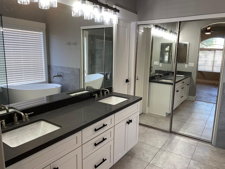 1st image of 2437 S Lennox