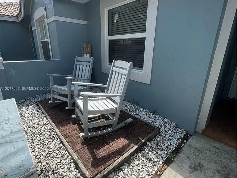 4152 Pine Ridge Ln #0 — Photo 2