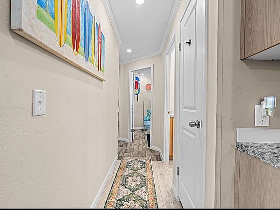 5th image of 2442 Douglas Rd #1