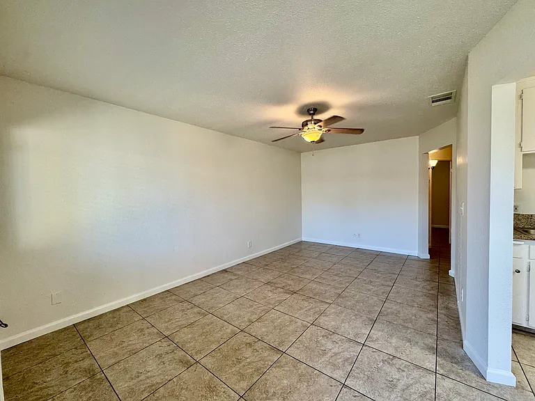 365 N Argyle Ave #103 — Photo 3