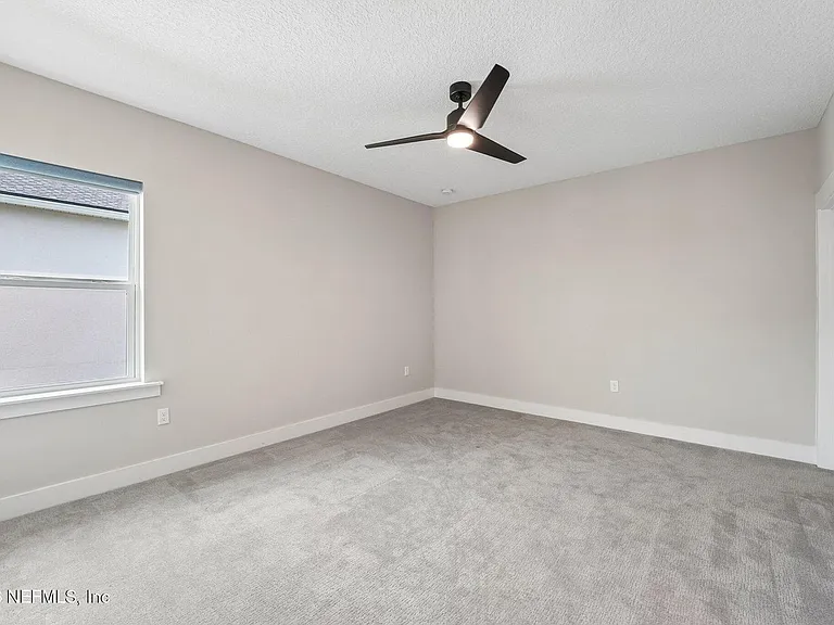 10223 Silverbrook Trl — Photo 35