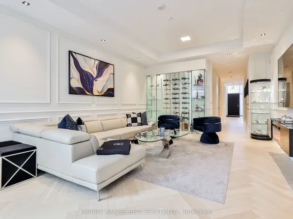 49 Foxbar Rd, Toronto, ON M4V 2G5