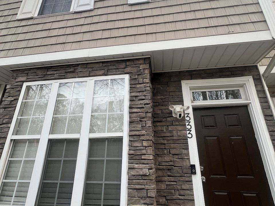 1st image of 333 Alabarda Ln