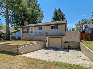 1023 NE 115th St, Seattle, WA 98125