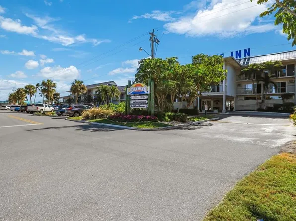 900 Broad AVE S #137, NAPLES, FL 34102