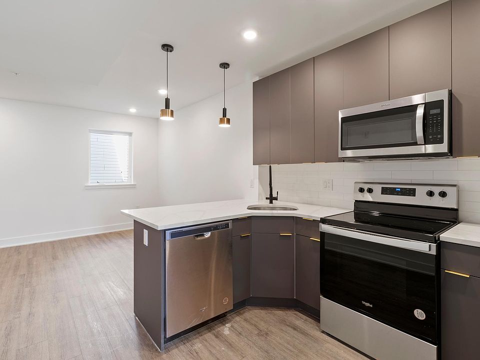 1st image of 1512 N 26th St Floor 2