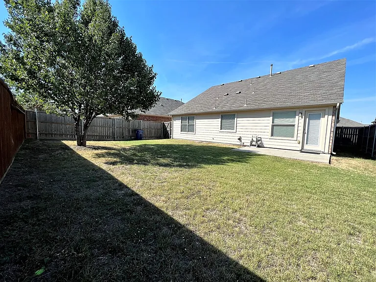 9605 Straightaway Dr — Photo 13
