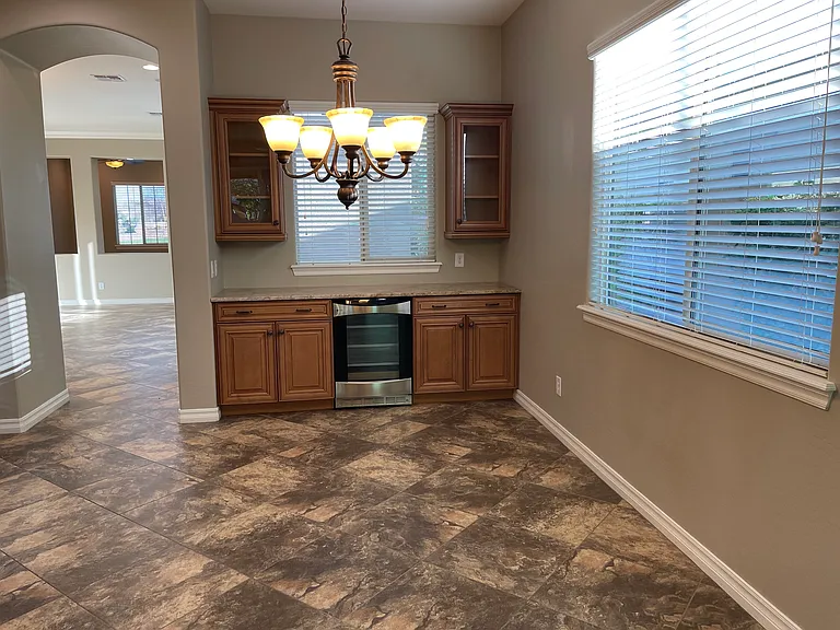 2543 E Penedes Dr — Photo 9