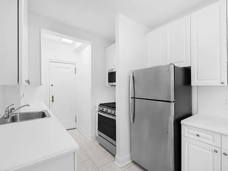 115 W 86th St #1D — Photo 8